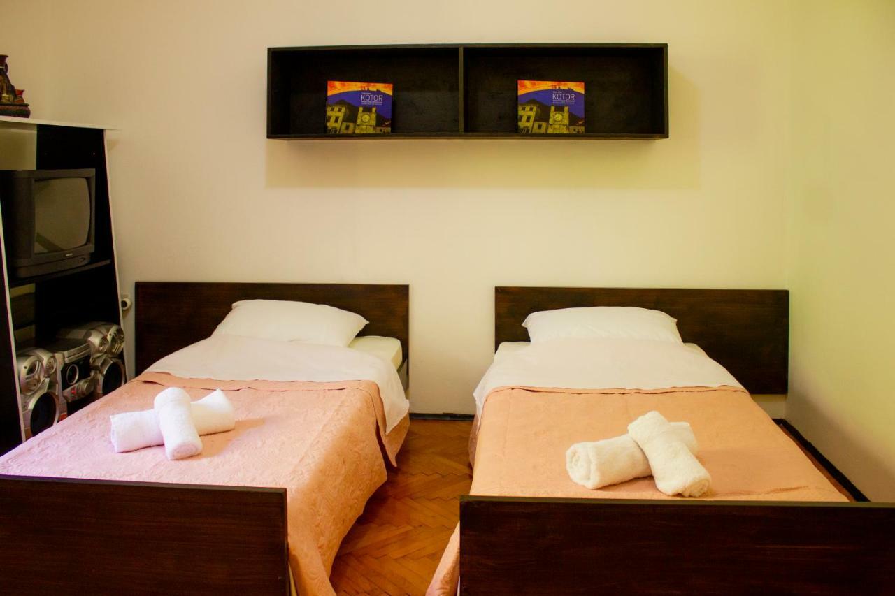 Apartments Rustic โกตอร์ ภายนอก รูปภาพ