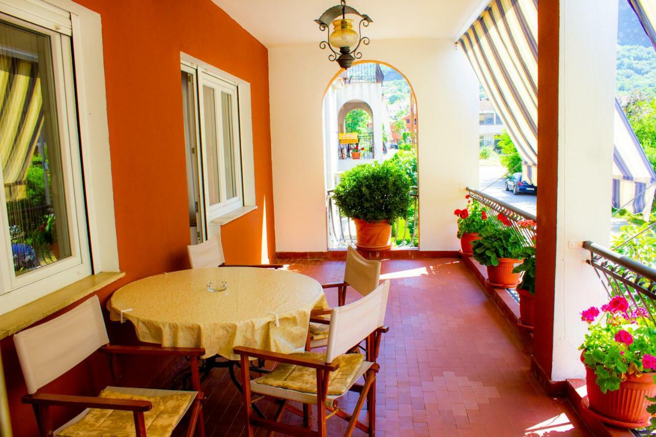 Apartments Rustic โกตอร์ ภายนอก รูปภาพ